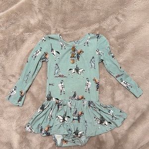 Posh Peanut Wallace Twirl